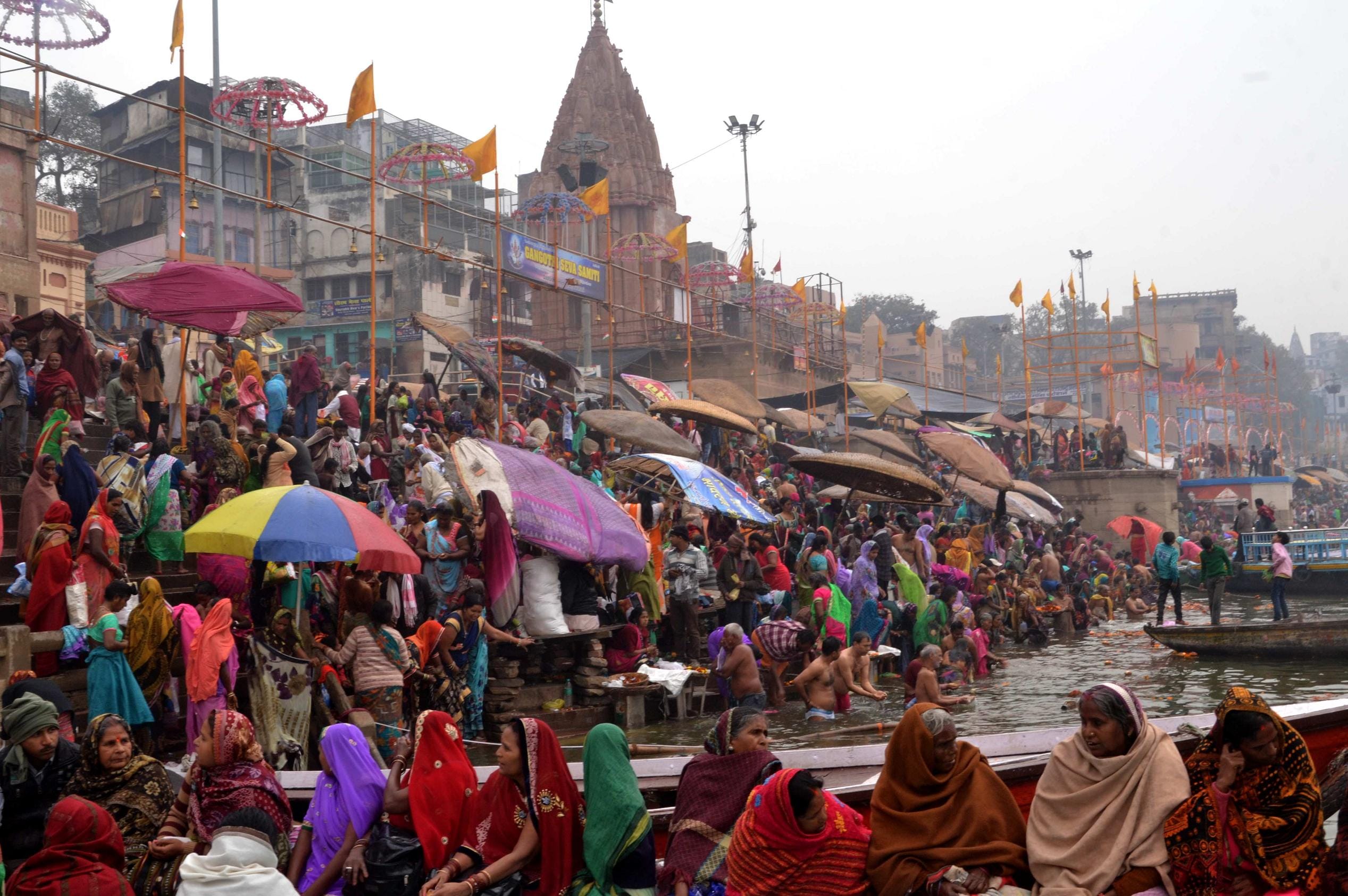 Mouni Amavasya Varanasi two lakh pilgrims to Ganga snan