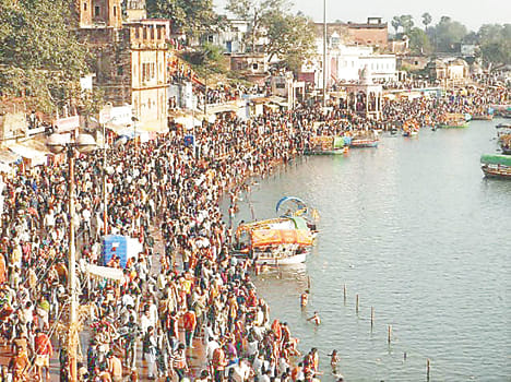 Mouni Amavasya has millions of devotees visit the dive