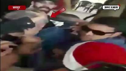 DIRECTOR SANAJAY LEELA BHANSALI BEATEN BY RAJPUT KARNI SENA IN JAIPUR