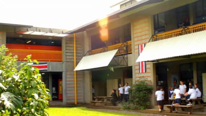 Teacher did not give the permission for toilet, the school will pay $ 8.5 cr.
