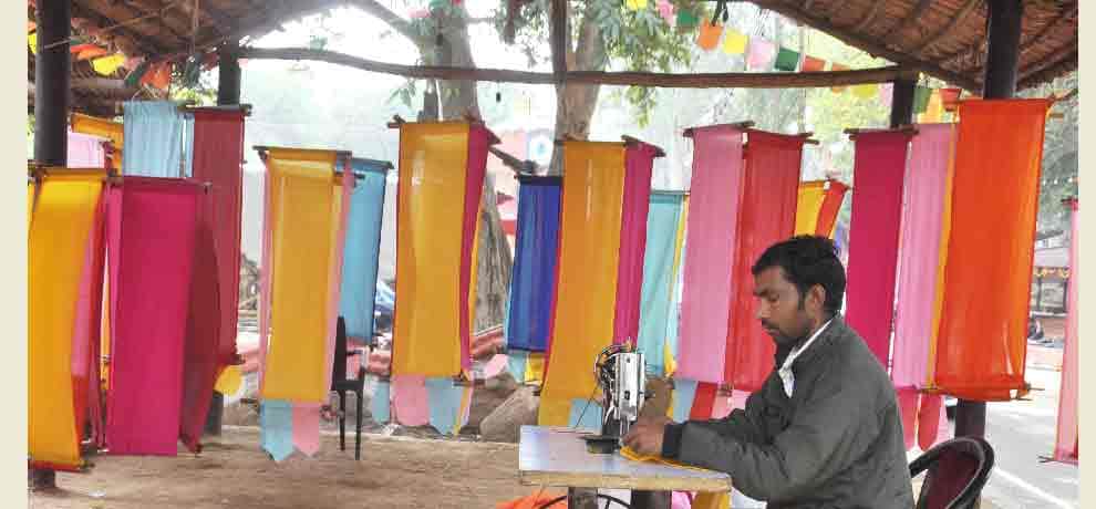 siurajkund fare langoors brings to control monkeys in fare