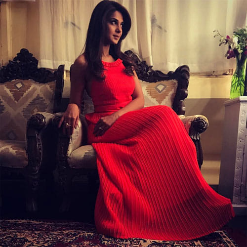 Hot And Stylish Jennifer Winget