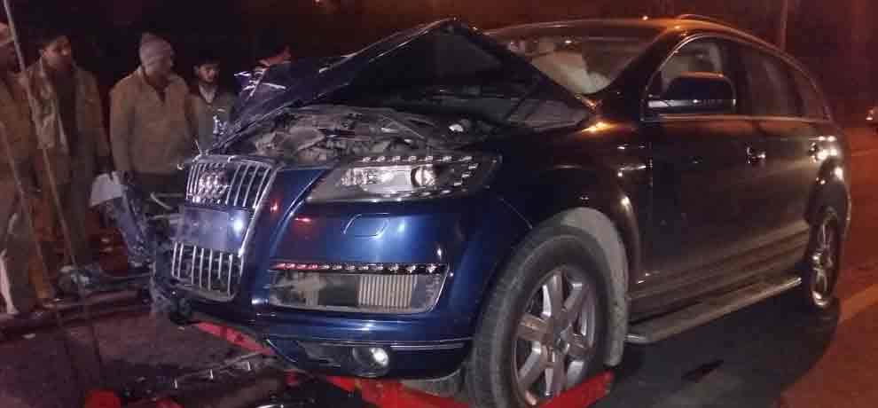 Collision between audi car & auto last night caused death of 4 auto passengers,