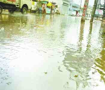With heavy rain falling hail, grew cold