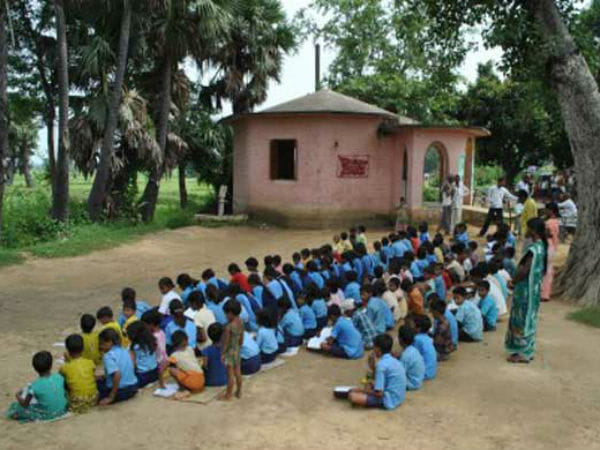 clerk will take class in government school at bihar
