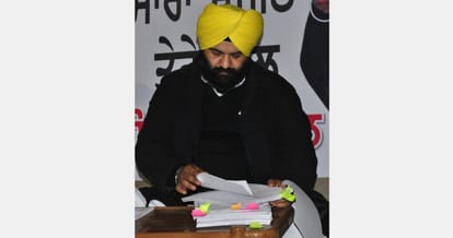 Bikramjit singh Majithia, photographs with international drug traffickers, aap