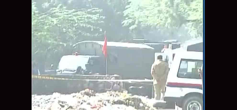 A mortar shell was found lying in a village of Kishan Garh in Vasant Kunj area of Delhi, nsg on spot
