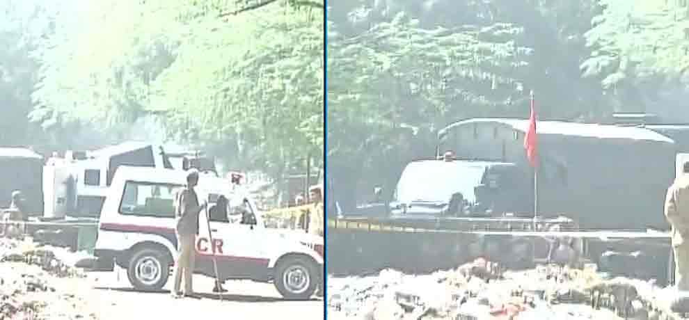 A mortar shell was found lying in a village of Kishan Garh in Vasant Kunj area of Delhi, nsg on spot