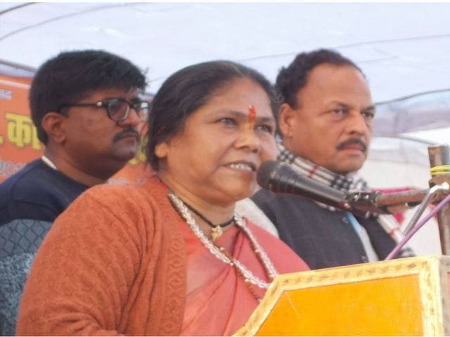 SP government running into thousands of bogus school: Niranjan Jyoti
