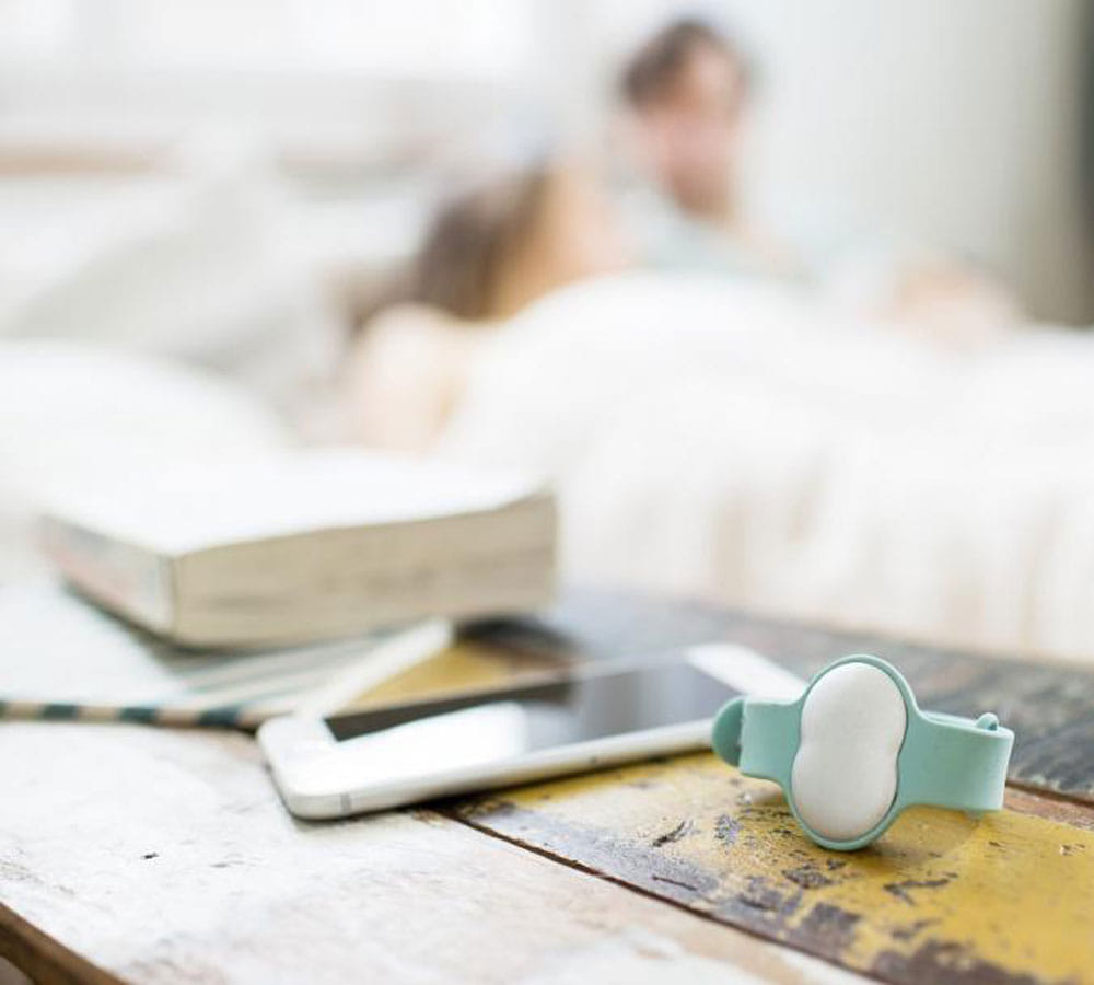 ava bracelet will tell you about right time of pregnancy
