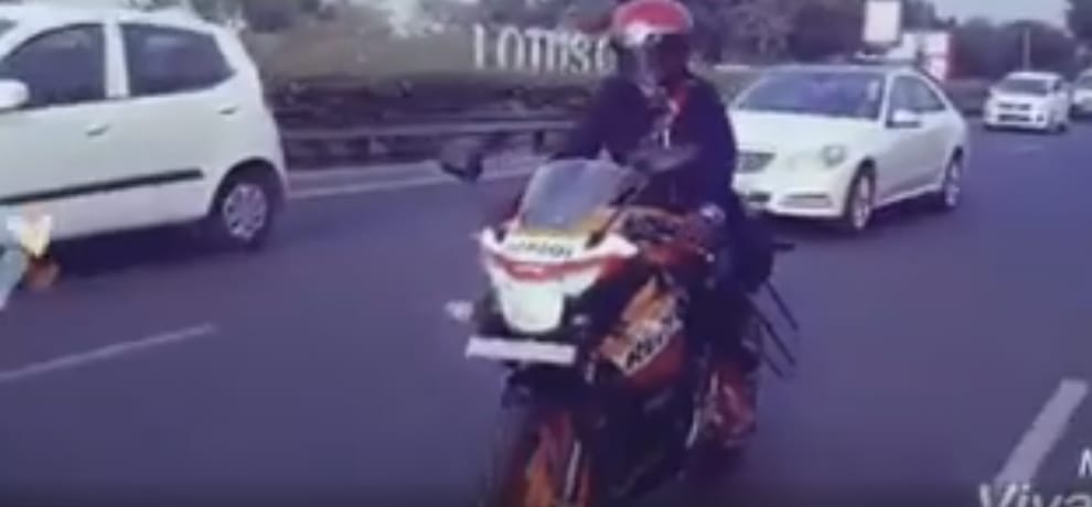jamia girl roshni misbah super biker breaks all traditions with her bike 