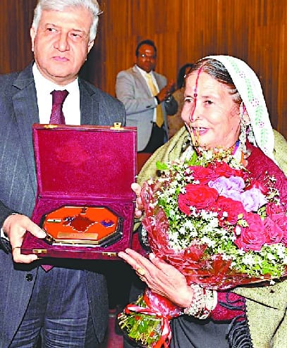 Folk Basanti Bisht of Padma