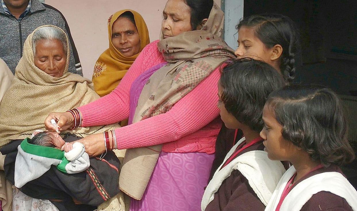 3.45 lakh doses of polio in the district Naunihalon P.