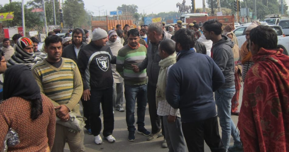 Murder at the front of police man, dispute over the sale of alcohol from contractor