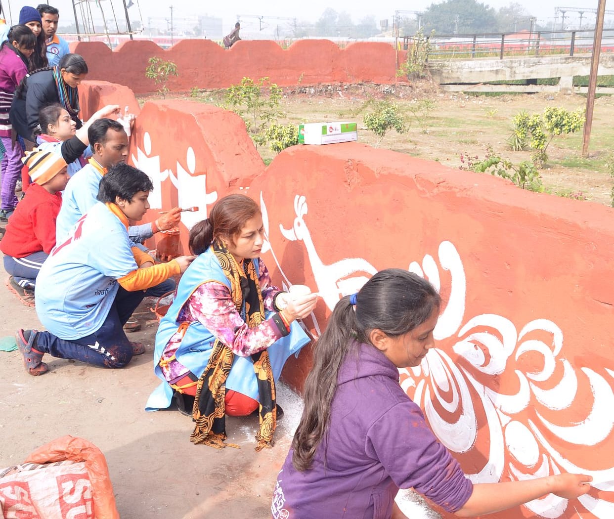 Painting by making people aware of hygiene