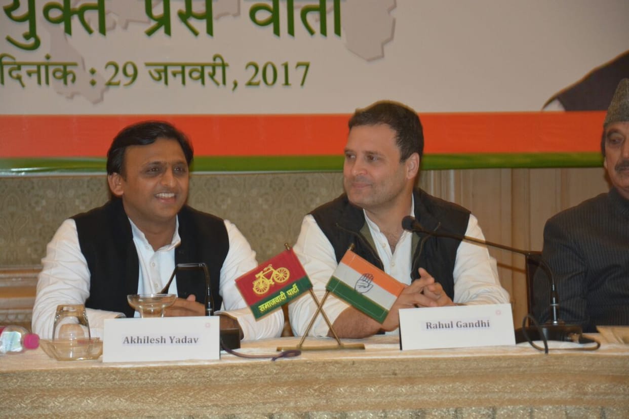 rahul gandhi akhilesh road show in lucknow