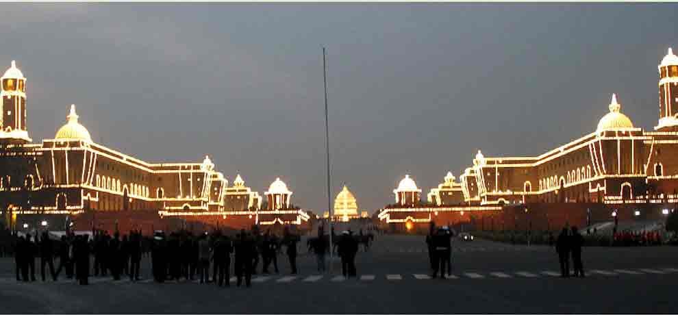 traffic will be diverted in delhi due to beating retreat at rajpath 