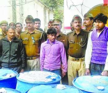 Spirit of a 1.5 crore recovered, three arrested