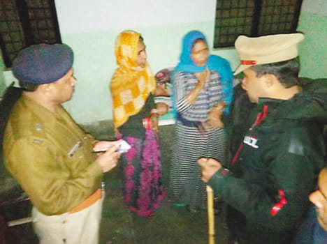 Kanjron by pelting police scuffle
