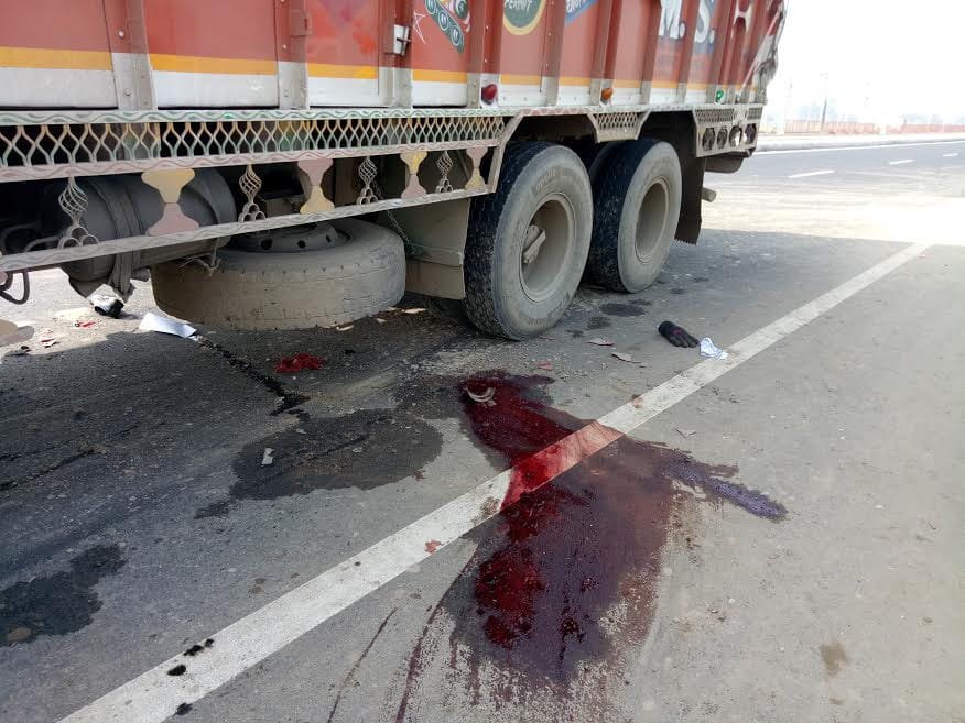truck hit car at fatehabad of haryana, two boys killed