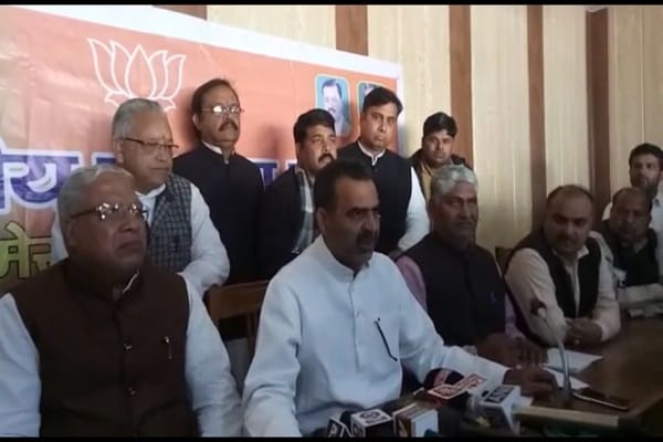  Union Minister of controversial statements on soft fierce Spai