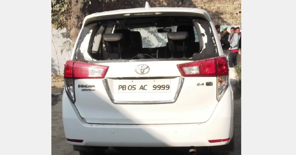 Bullets fired on the car of congress leader in ferozpur punjab