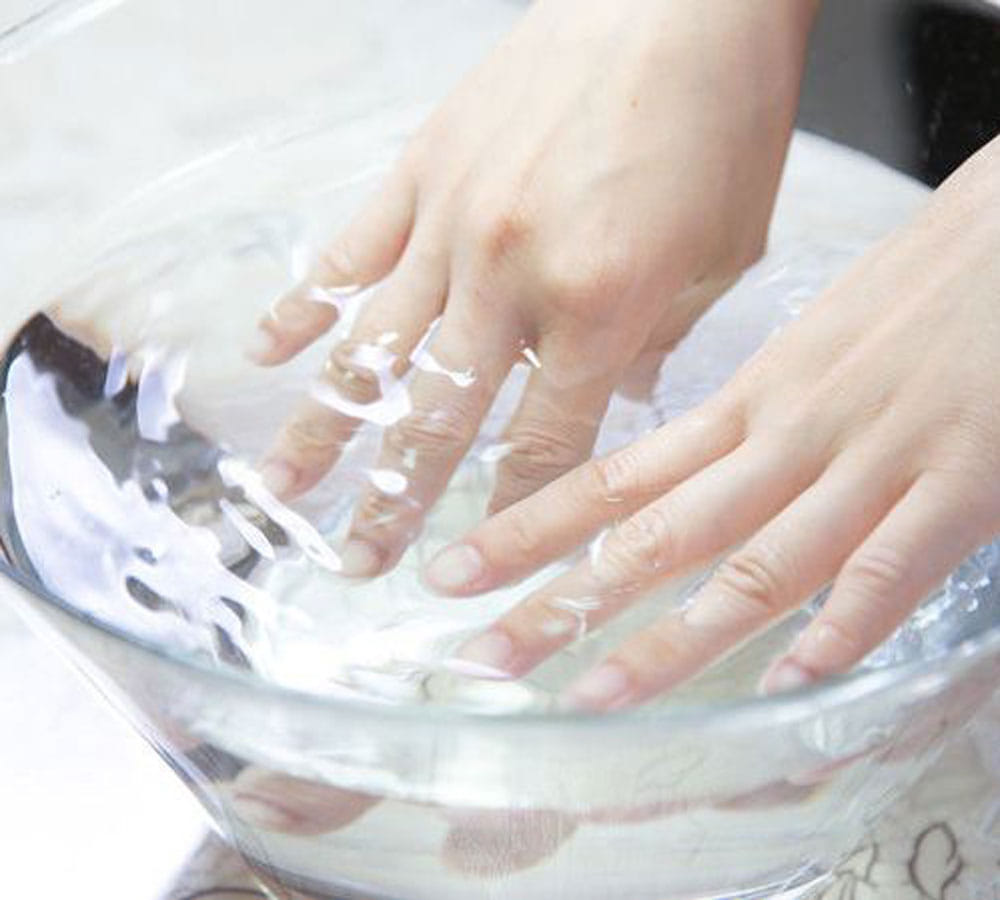 easy ways to get rid of peeling finger tips