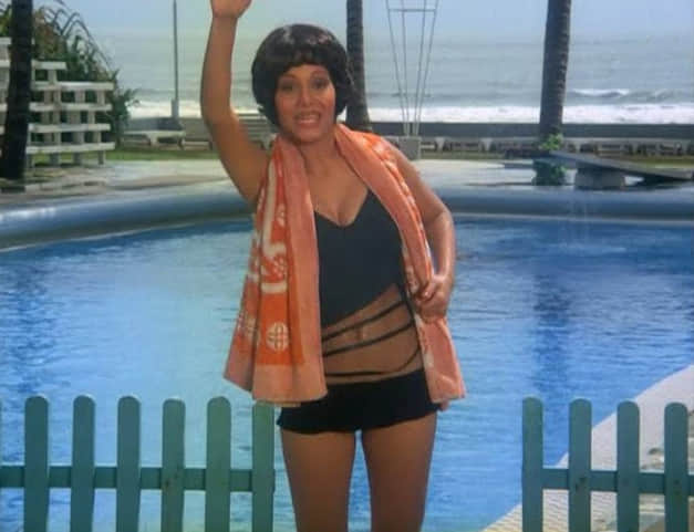FlashBack : This actress raised the oomph with her bikini