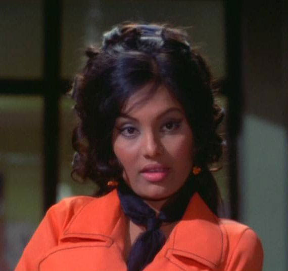 FlashBack : This actress raised the oomph with her bikini