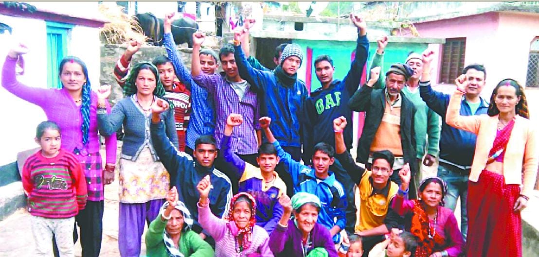 Villagers demanding road performance