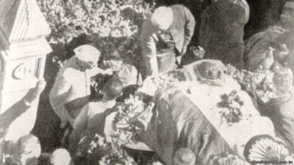 'When the Godse fired the third shot at the Gandhi'