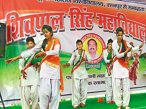 culture shows on stage