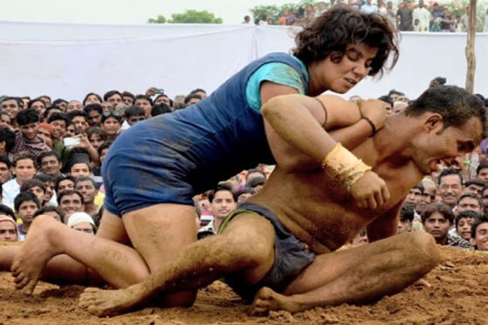 woman wrestler join politics in uttarakhand
