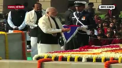 PM , PRESIDENT  PAY TRIBUTE TO MAHATMA GANDHI