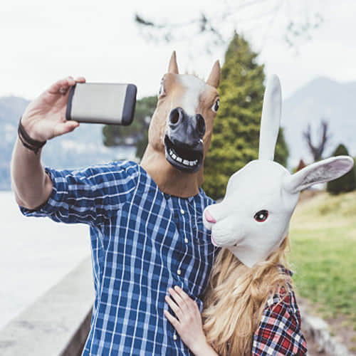 Avoid These  Behaviours on Social Media