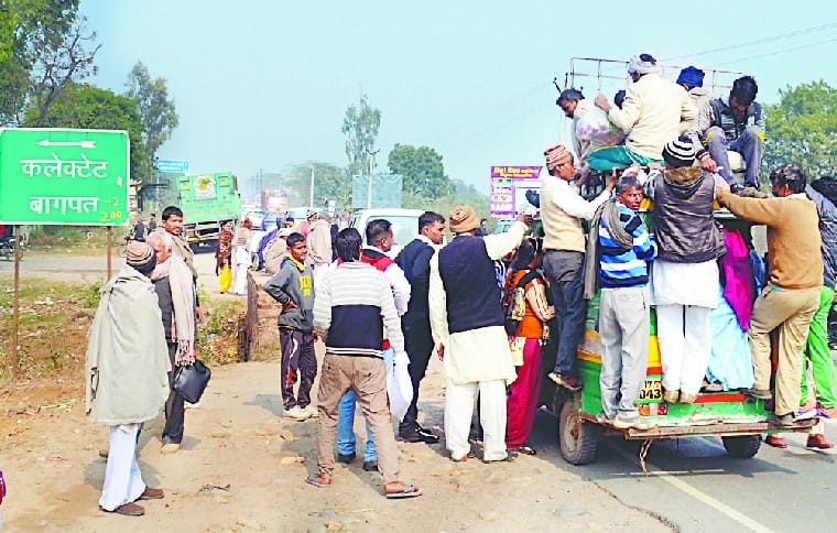 टेंपो वालों ने काटा हंगामा, परेशान रहे लोग