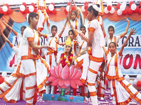 Colourful programs children fastened Sama