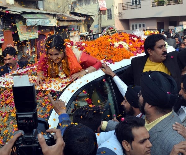 74 nominations filed in Lucknow for Uttar Pradesh election.