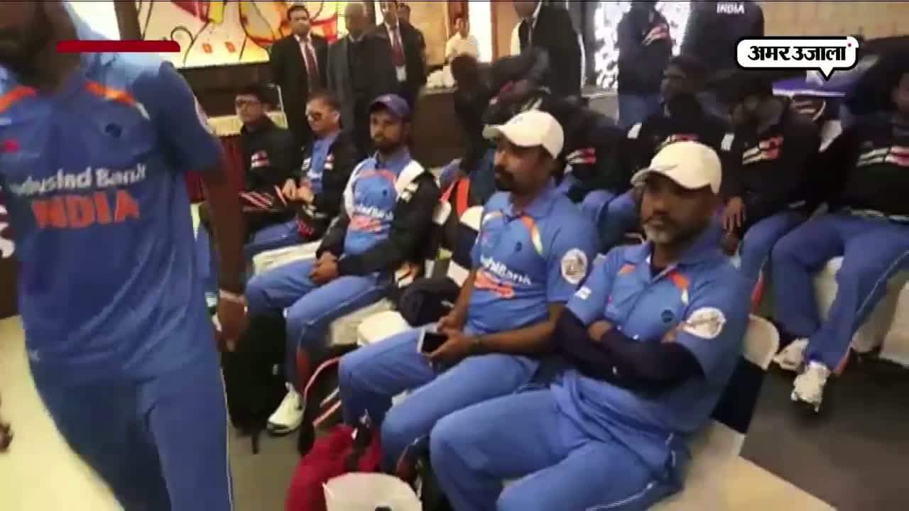 क्रिकेट मैच 