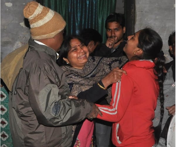 Panda devotees beaten on the line to break the opposition