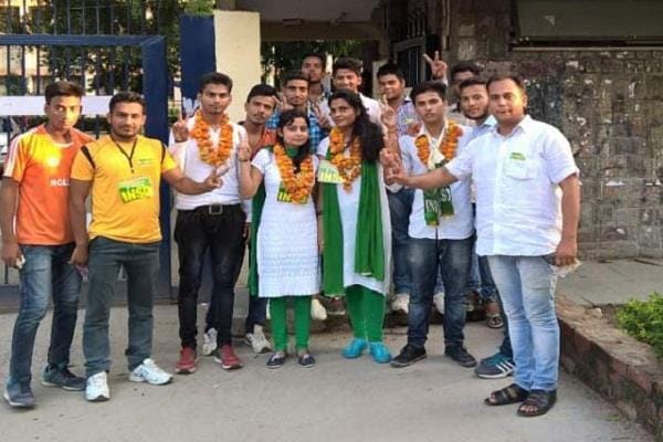 delhi university student jat girl deepika malik video on jat reservation protest viral