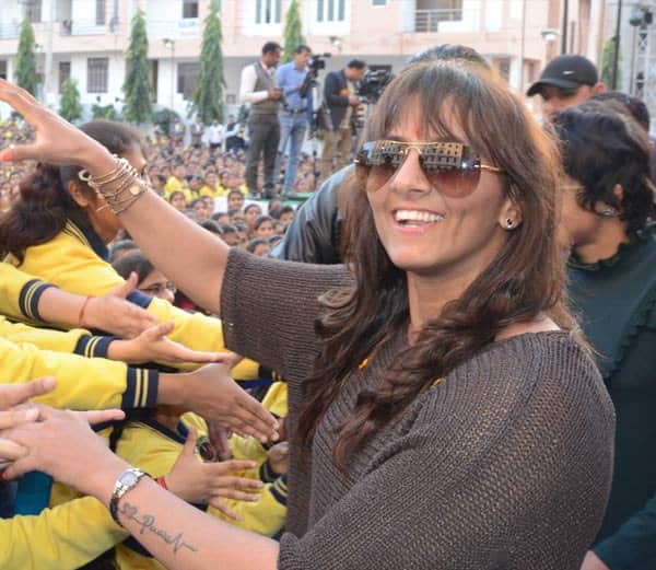 international wrestler dangal girl geeta phogat pledges to have two children