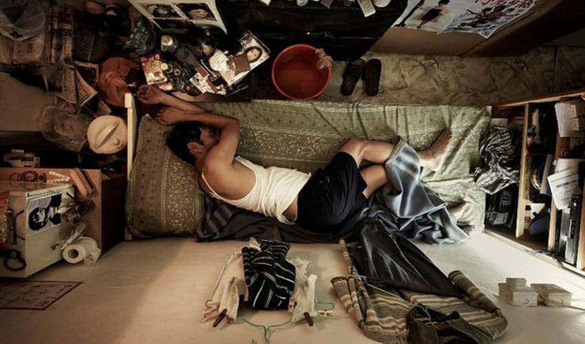 People In Hong Kong Are Forced To Live In Coffin Homes