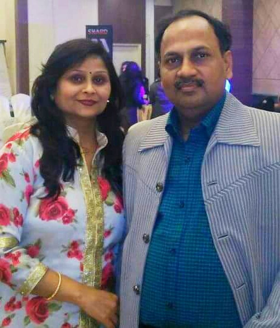 Vishwa Mohan handedly broke the injured wife