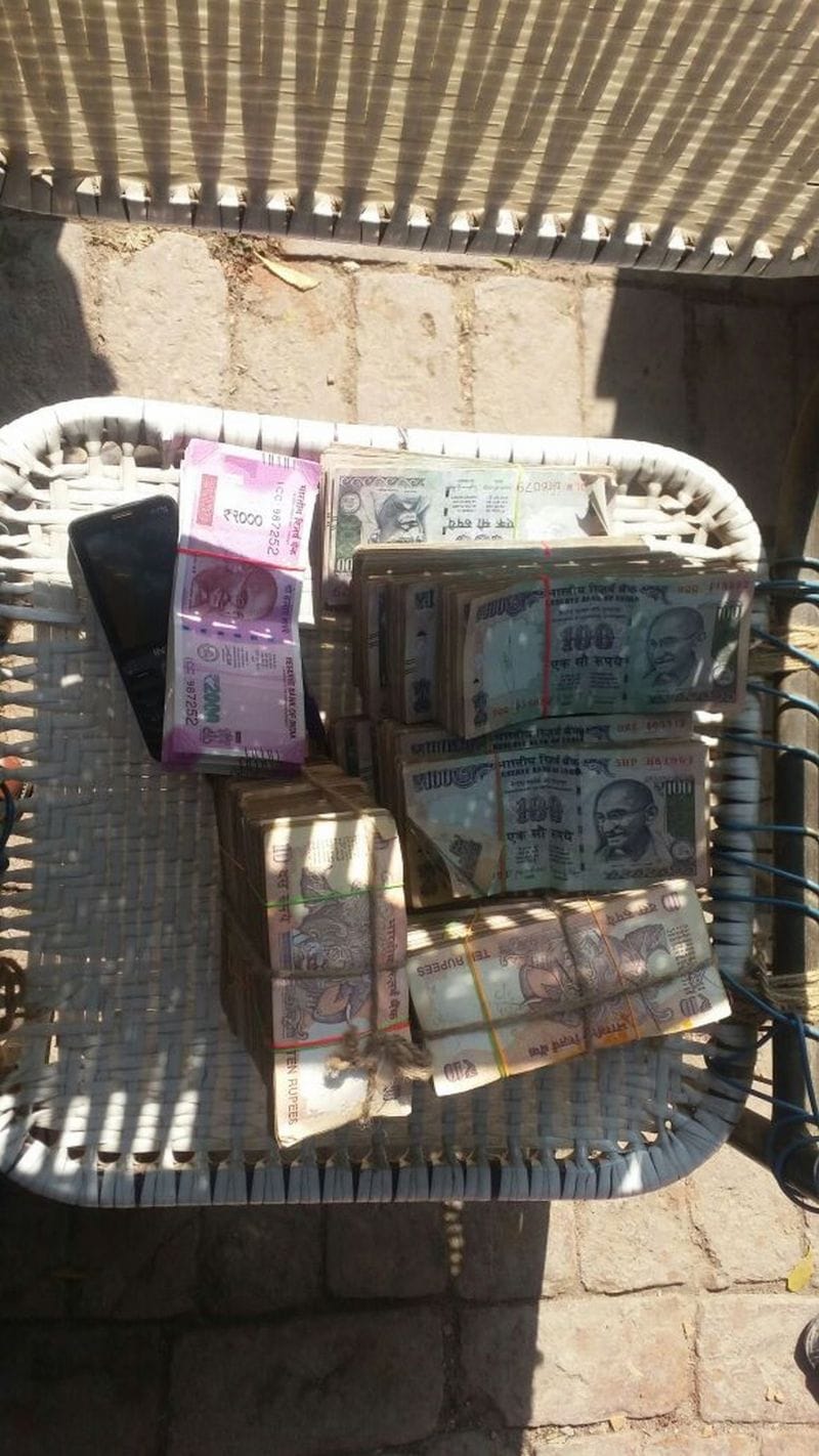 4.36 lakh cash caught during checking