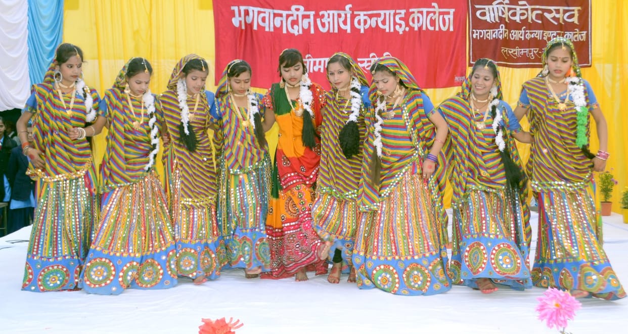 Priyanka and best player The best speaker Shivani