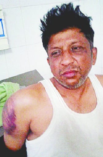 Young retiree beaten hostage