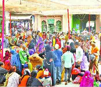 jayrin descended in basant fair 