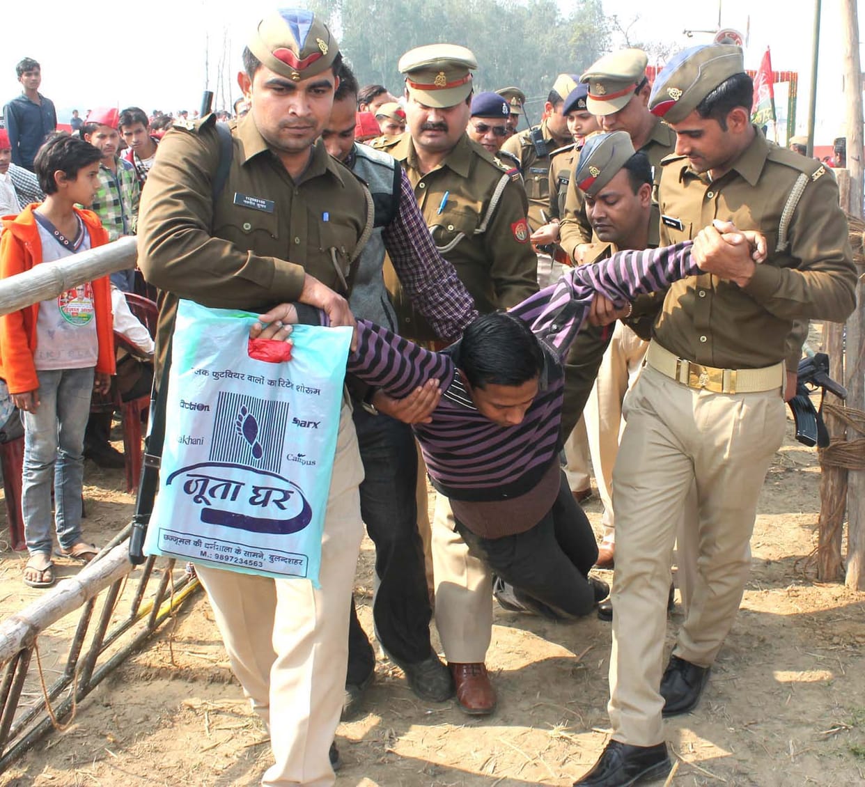 Sisters wrote letters in blood guard, uncle pulled noisily