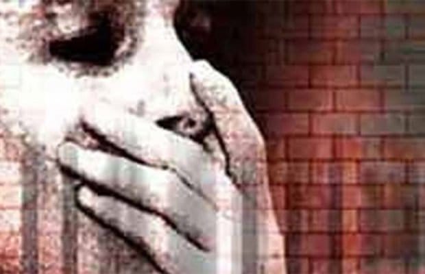 a teacher molested class three student in ghzipur